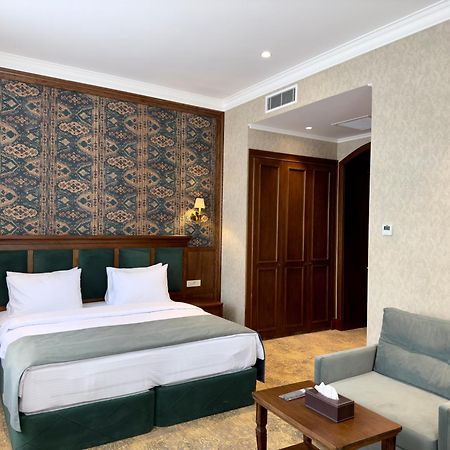 Midway Baku Hotel Esterno foto